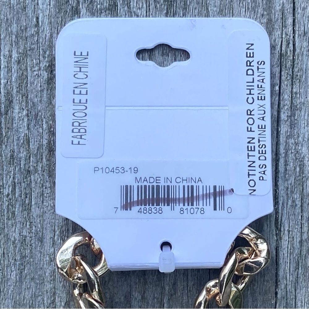 NWT New Juicy Couture/Urban Outfitter UO Gold Puffy Heart Chain Pendant Bracelet - Picture 4 of 4